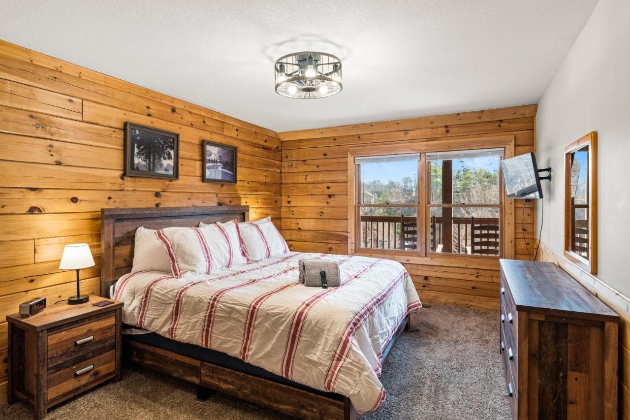 The Sly Fox - Recently Updated/ Ideal Pf Location Pigeon Forge Buitenkant foto