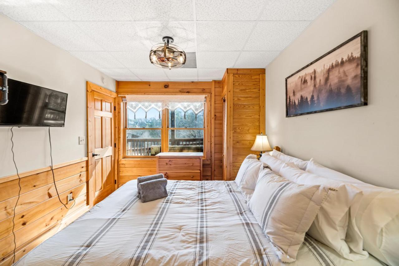 The Sly Fox - Recently Updated/ Ideal Pf Location Pigeon Forge Buitenkant foto